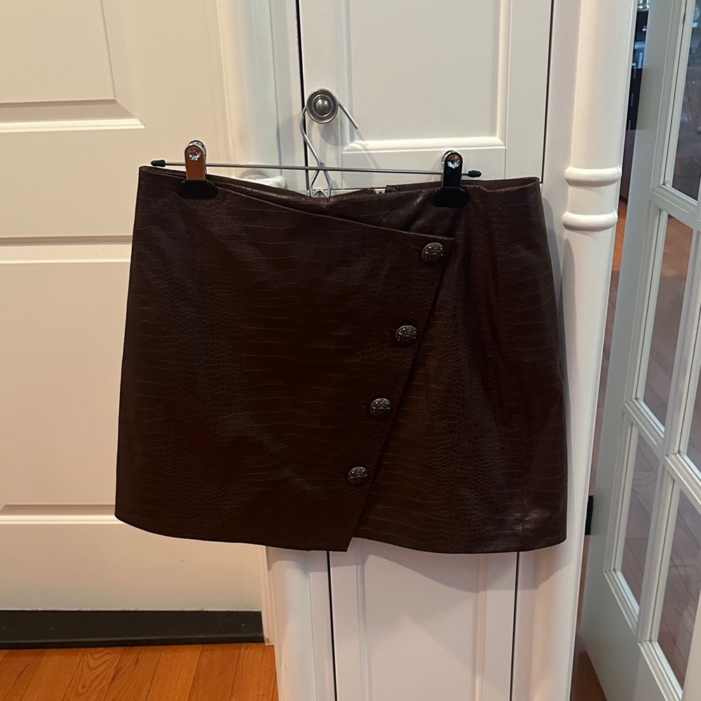 Veronica Beard Faux Leather Mini Skirt. NWT
